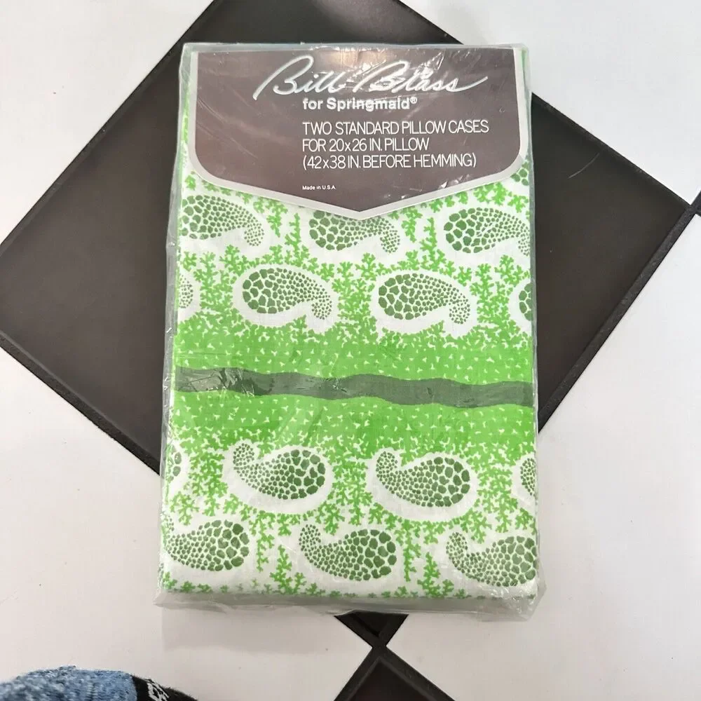 NIB Vintage Pillowcases Bill Blass Springmaid X2 Standard Size Kitschy Retro